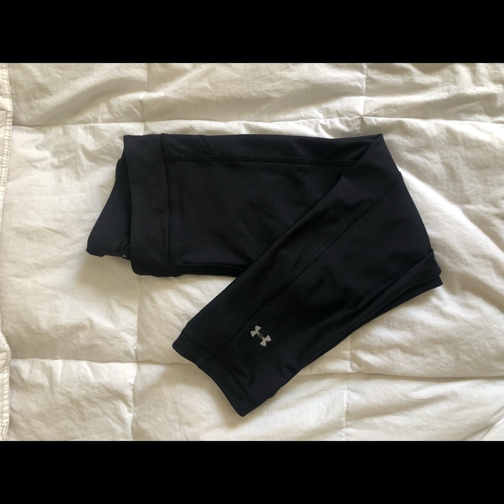 Black leggings